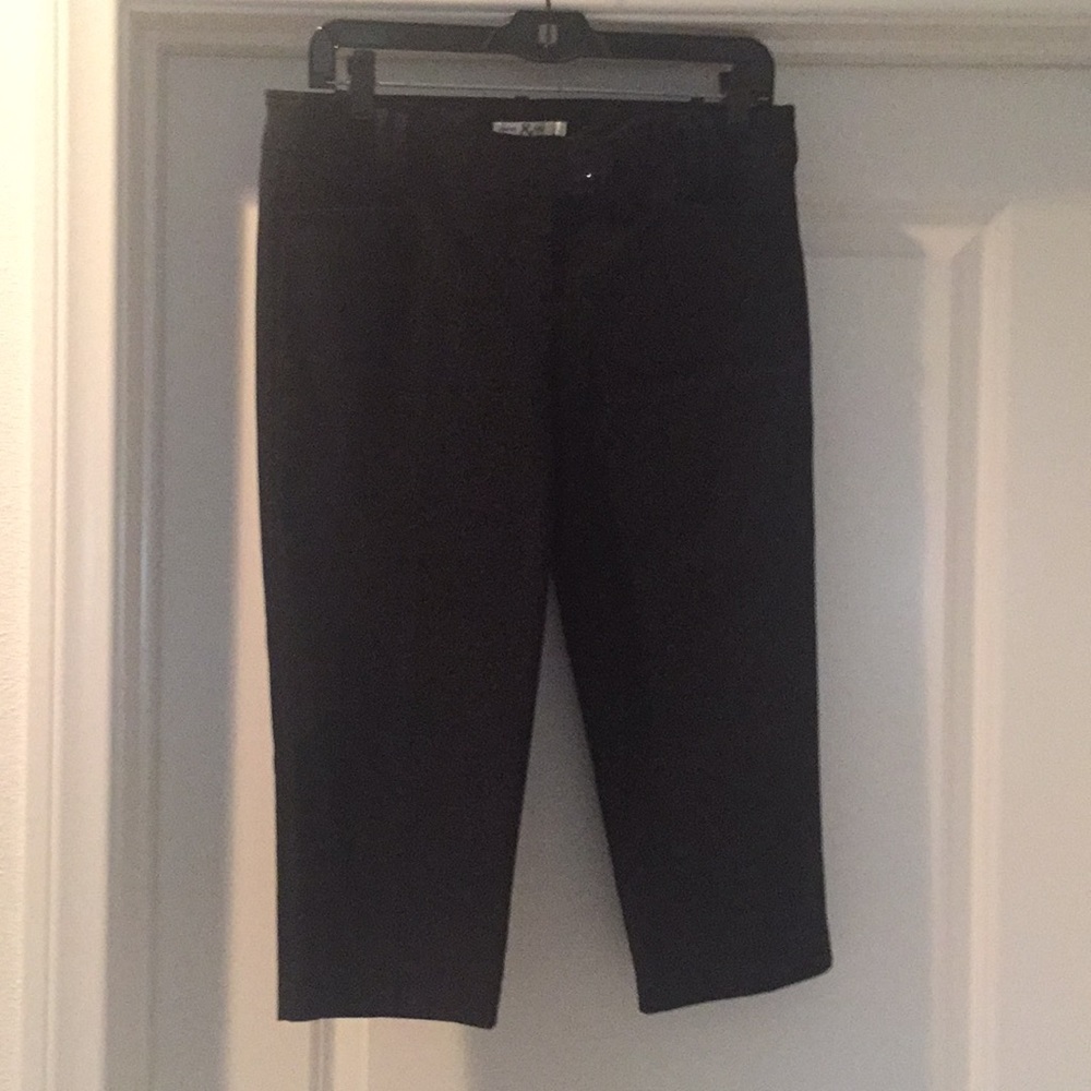 Black Capri Pants